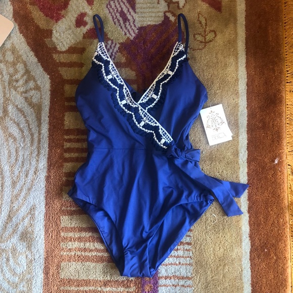 Becca Delilah Crochet Wrap One Piece Swimsuit S - Picture 3 of 4